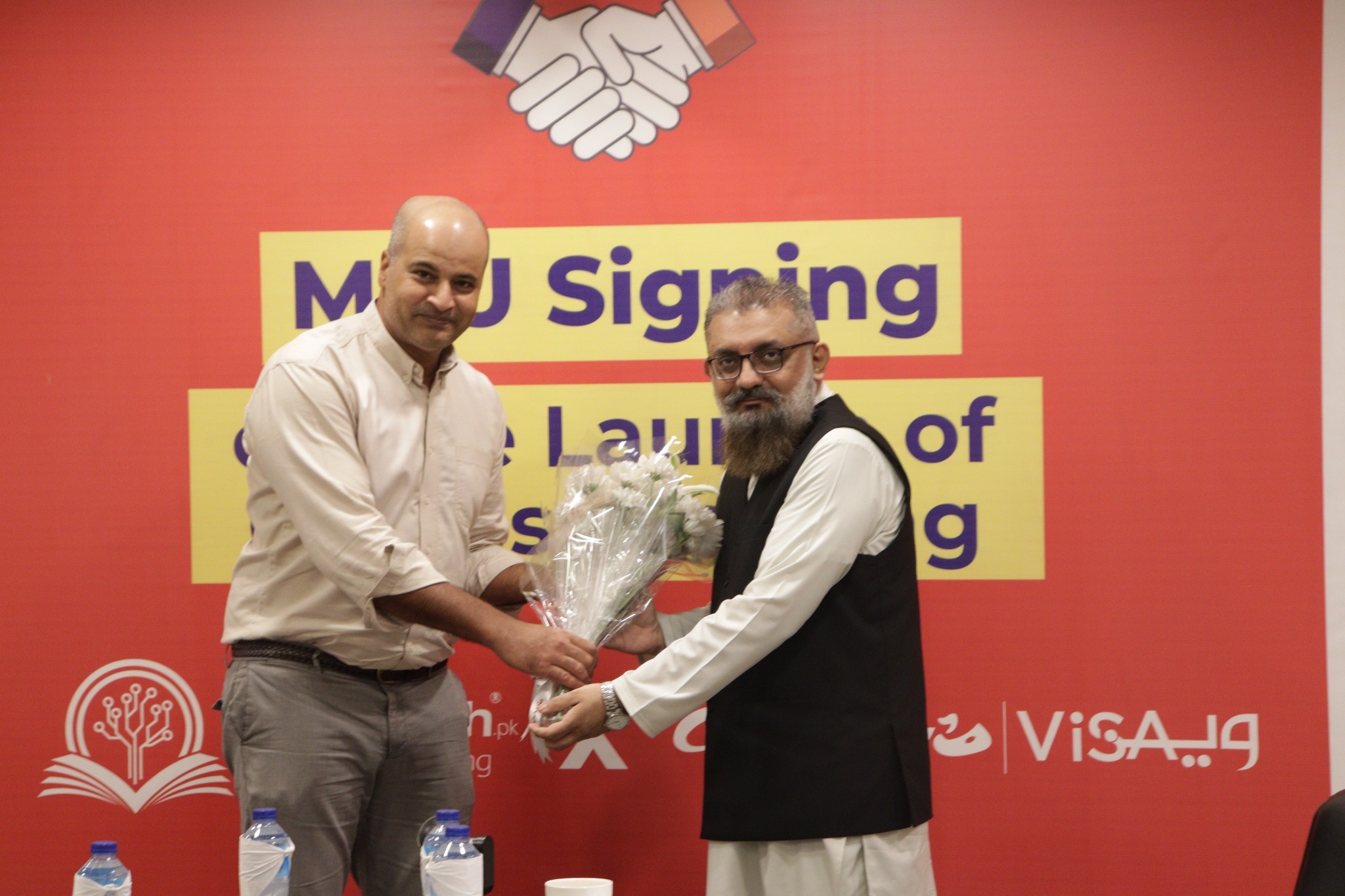 MOU Signs with grays